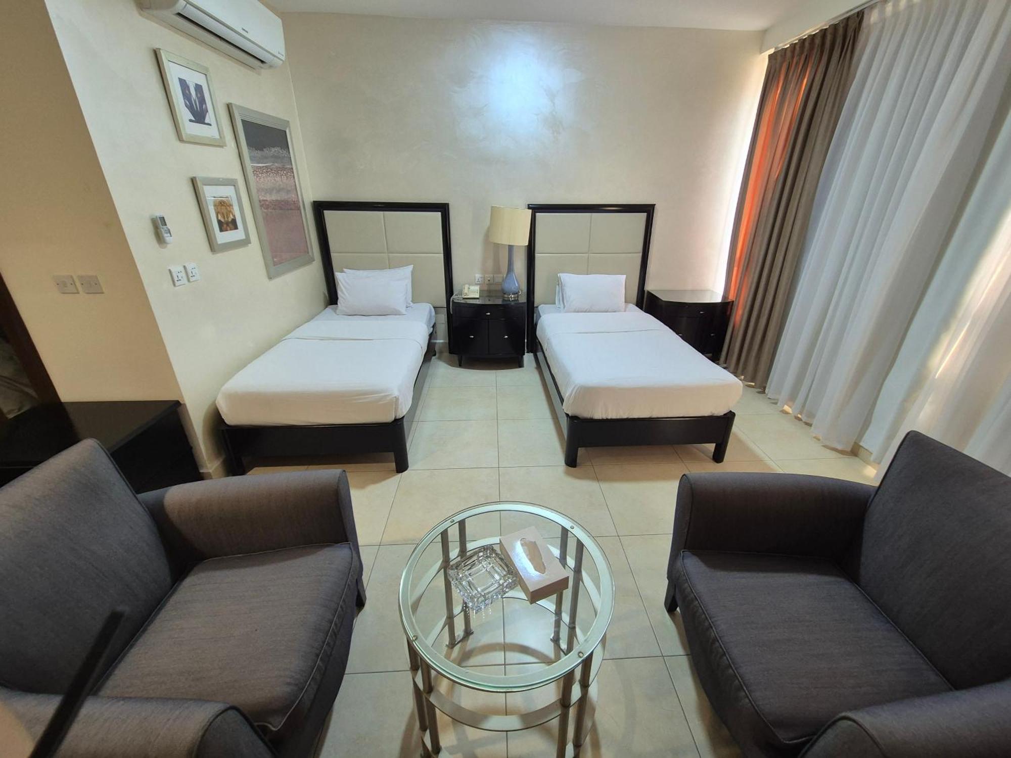 Le Vendome Hotel Amman Buitenkant foto