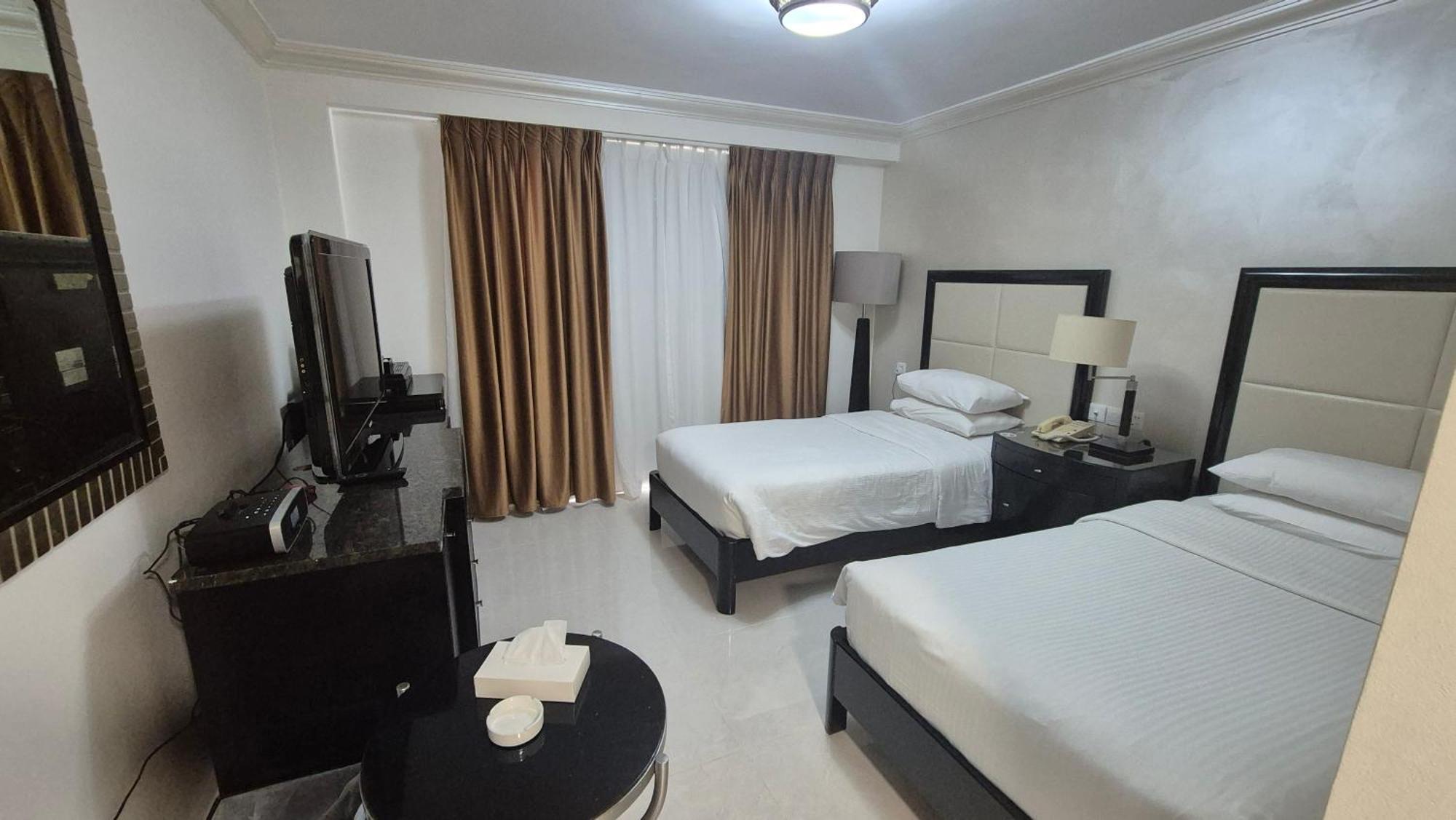 Le Vendome Hotel Amman Buitenkant foto