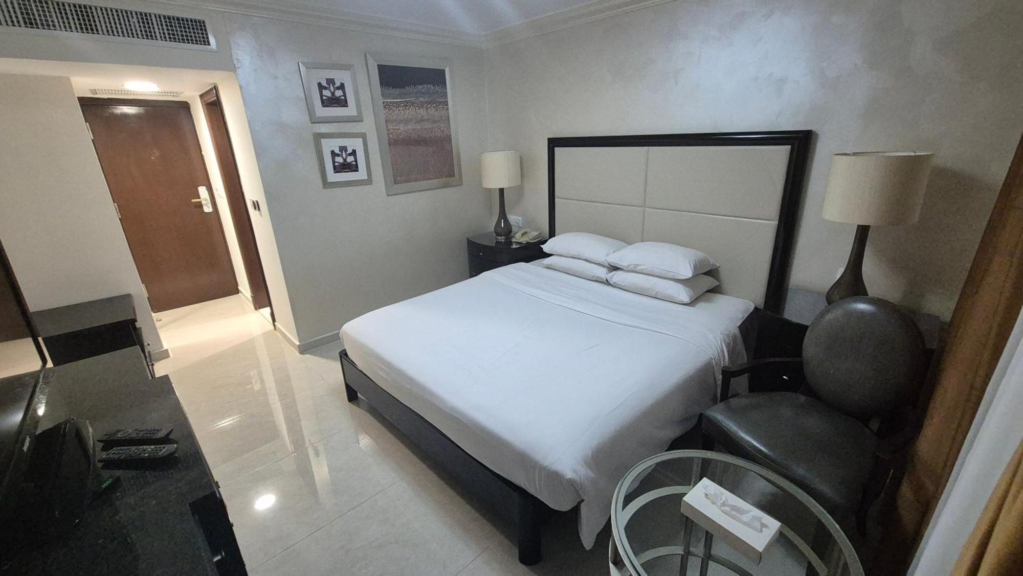 Le Vendome Hotel Amman Buitenkant foto
